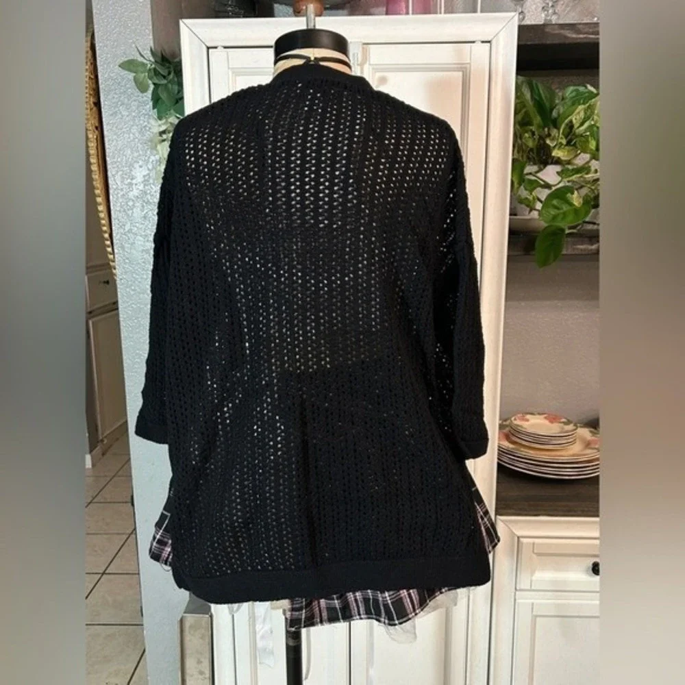 XSmall Old Navy Black Crocheted Cardigan Quarter Sleeves‎ Winter Fall - Picture 2 of 12